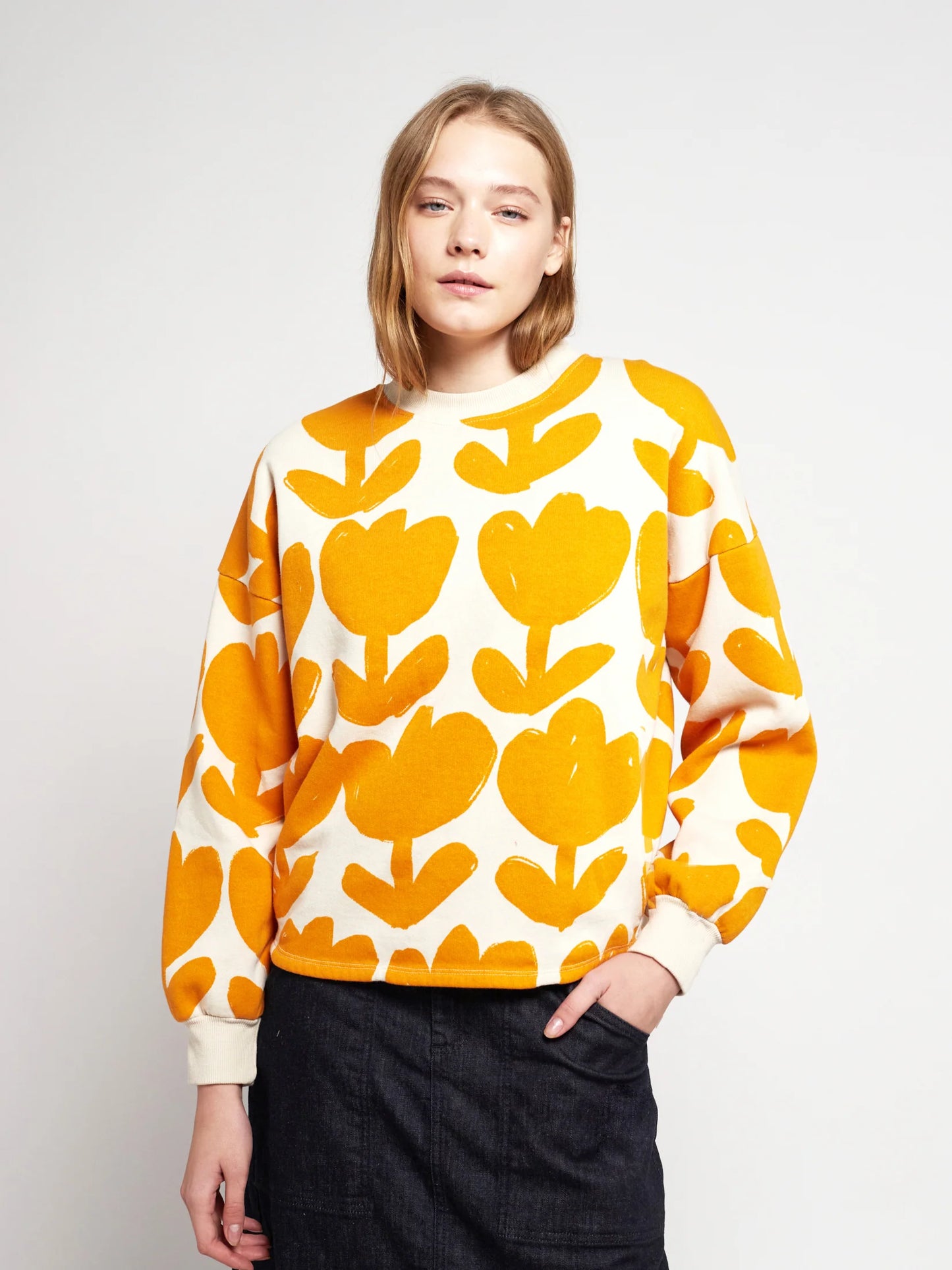 Bobo Choses Retro Flowers all over sweatshirt
