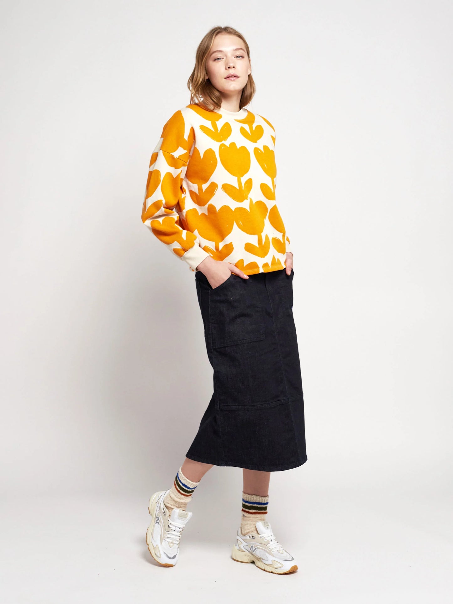 Bobo Choses Retro Flowers all over sweatshirt