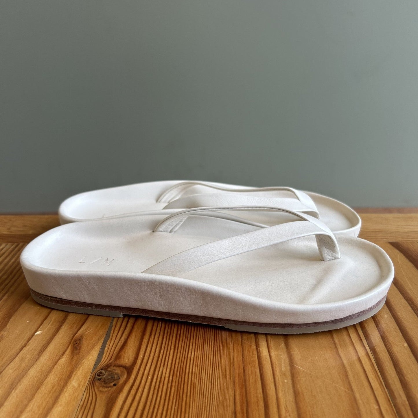 Lauren Manoogian Zori White Leather Sandals