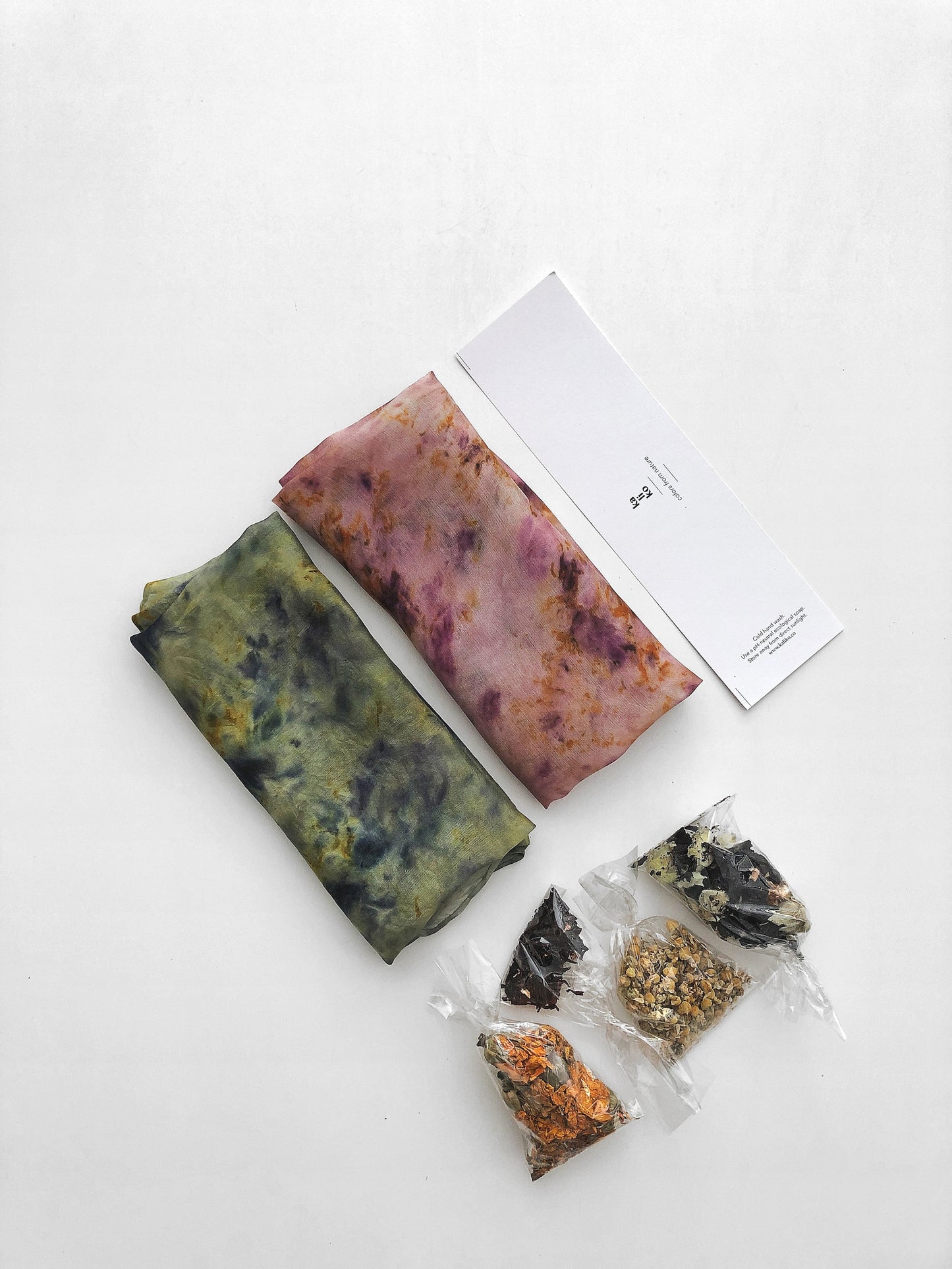 Bundle Dyeing Kit - Silk & Flowers Diy