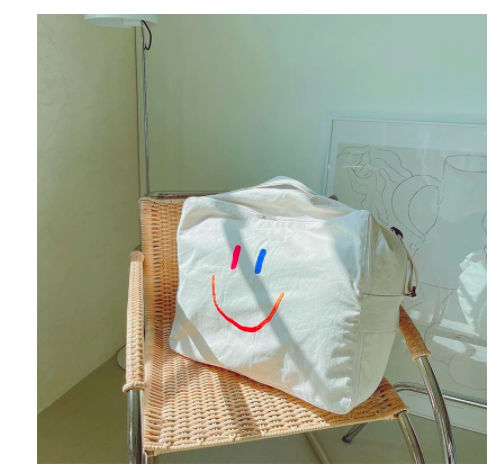 Bag - Oversize Smiley Bag