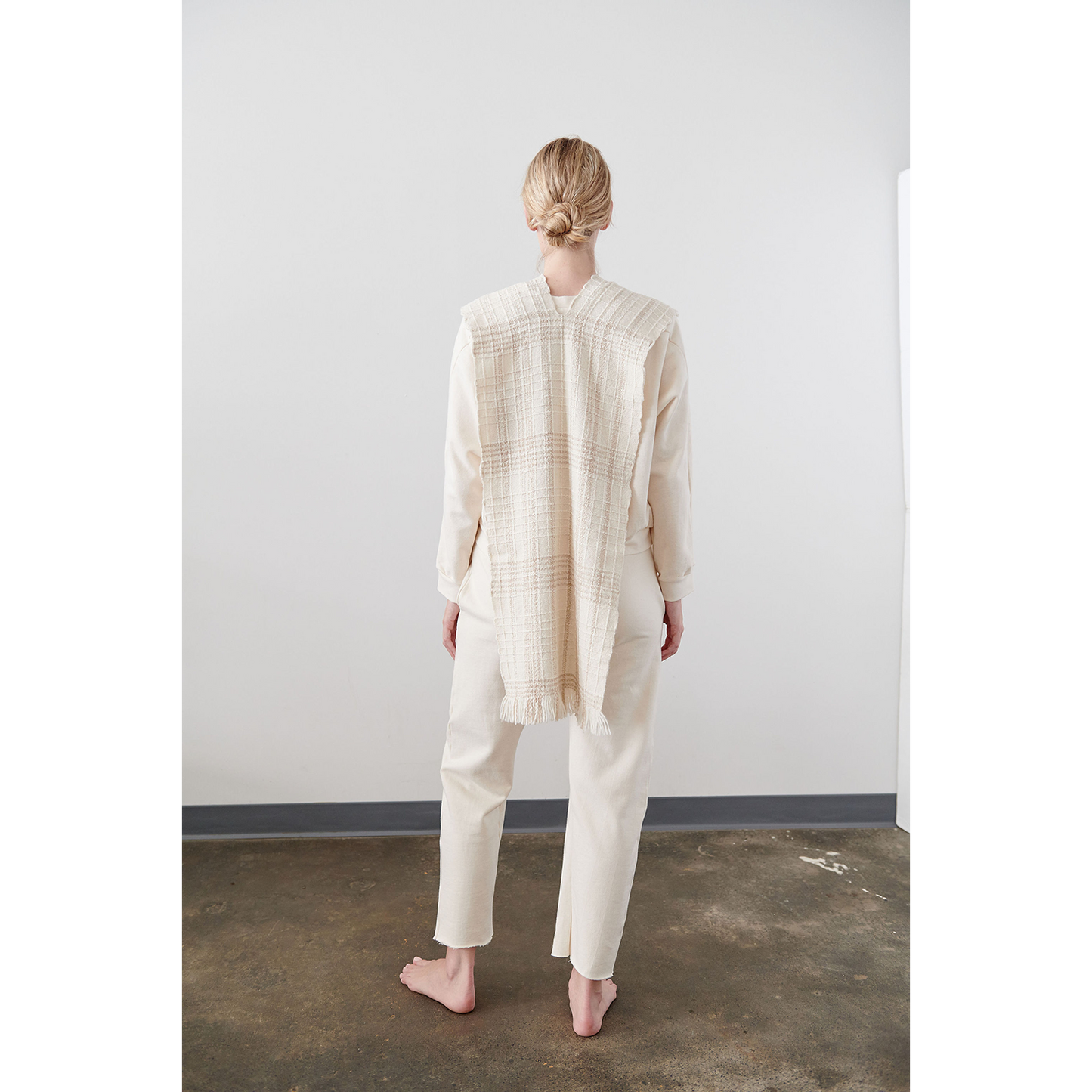 Wol Hide Narrow Woven Poncho