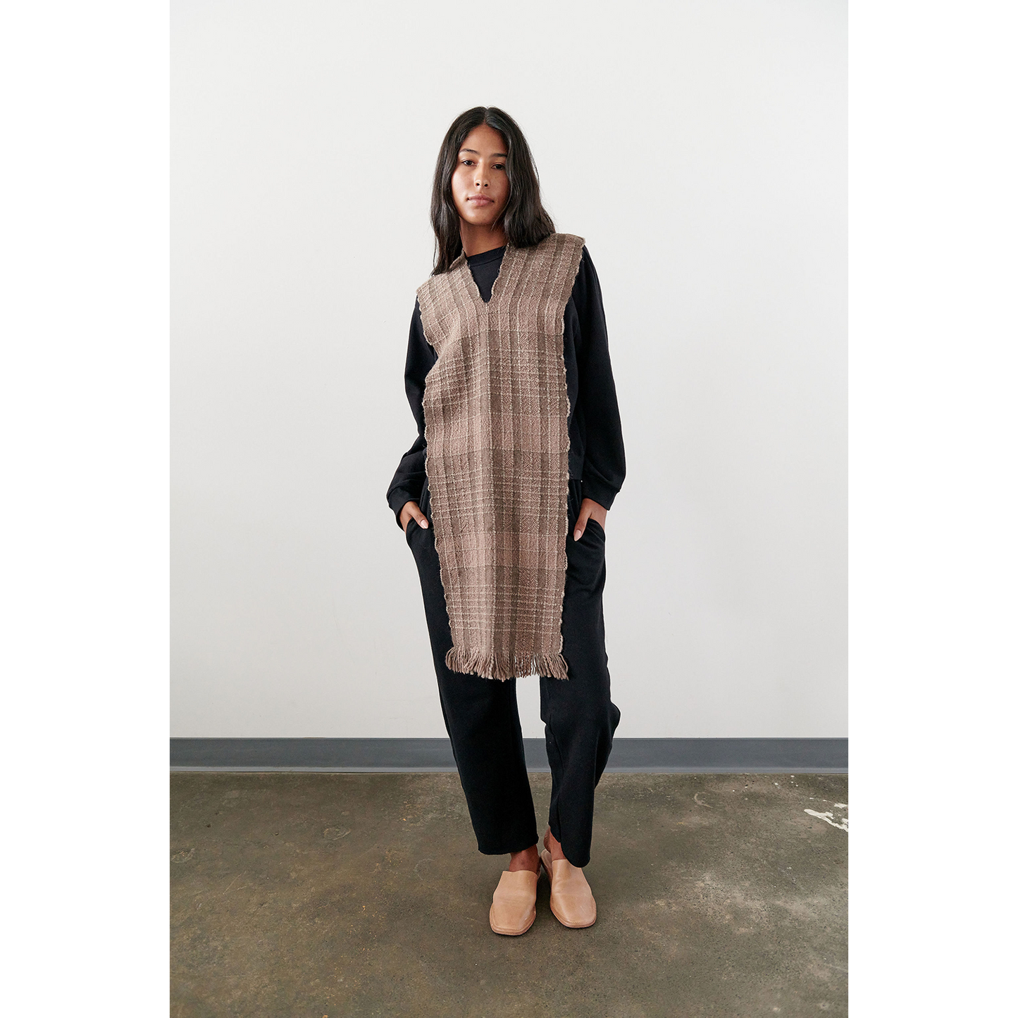 Wol Hide Narrow Woven Poncho