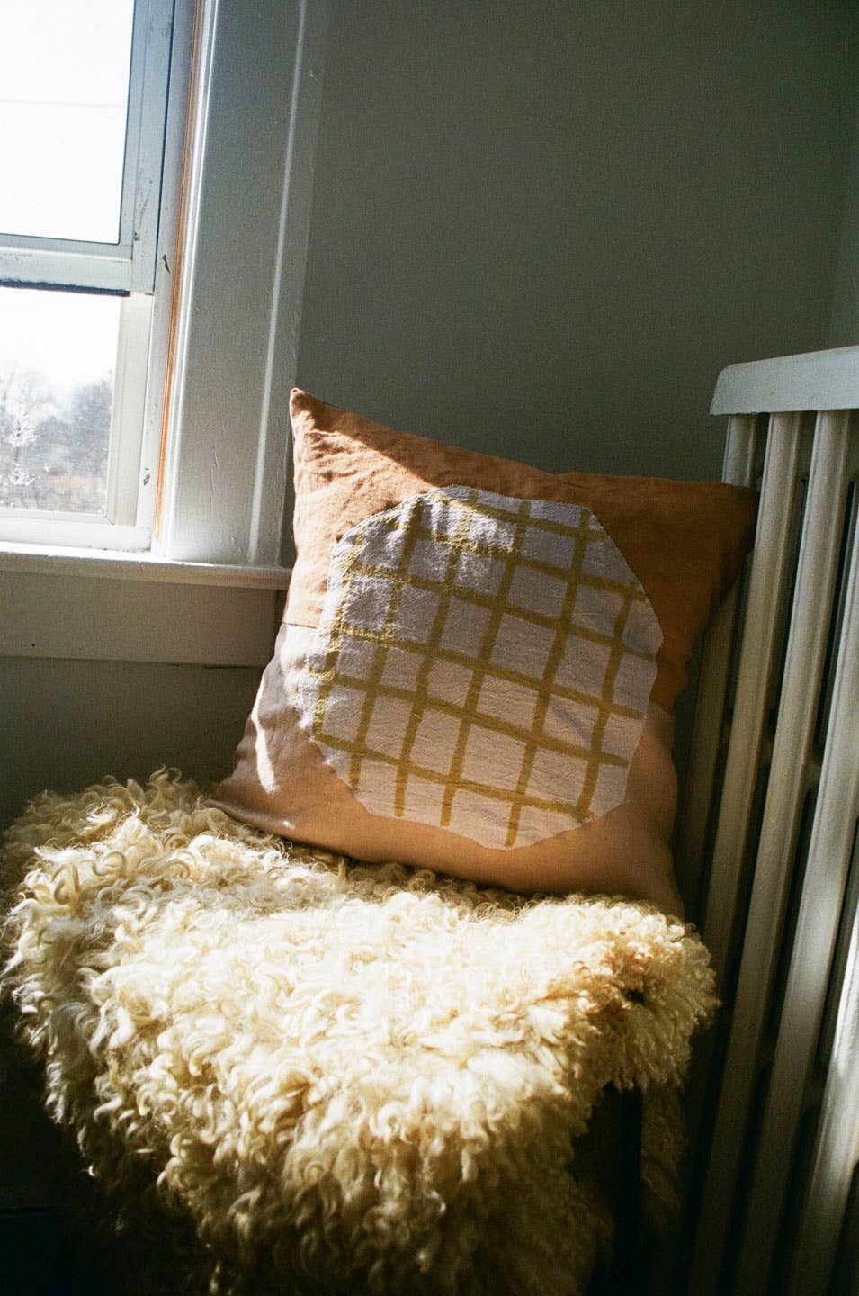 honeycomb hand painted pillow | plant dyed linen pillow