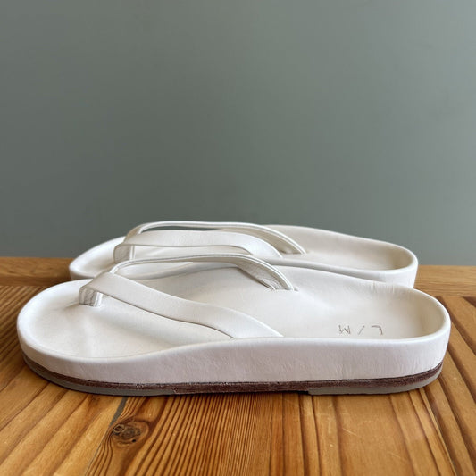 Lauren Manoogian Zori White Leather Sandals