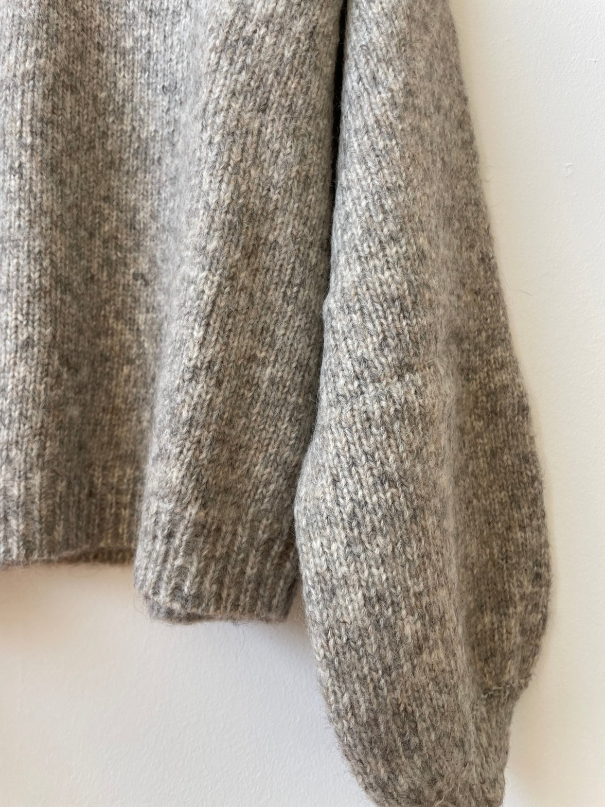 Hand-Loomed Félix Sweater in Silver, Undyed Alpaca (Copy)
