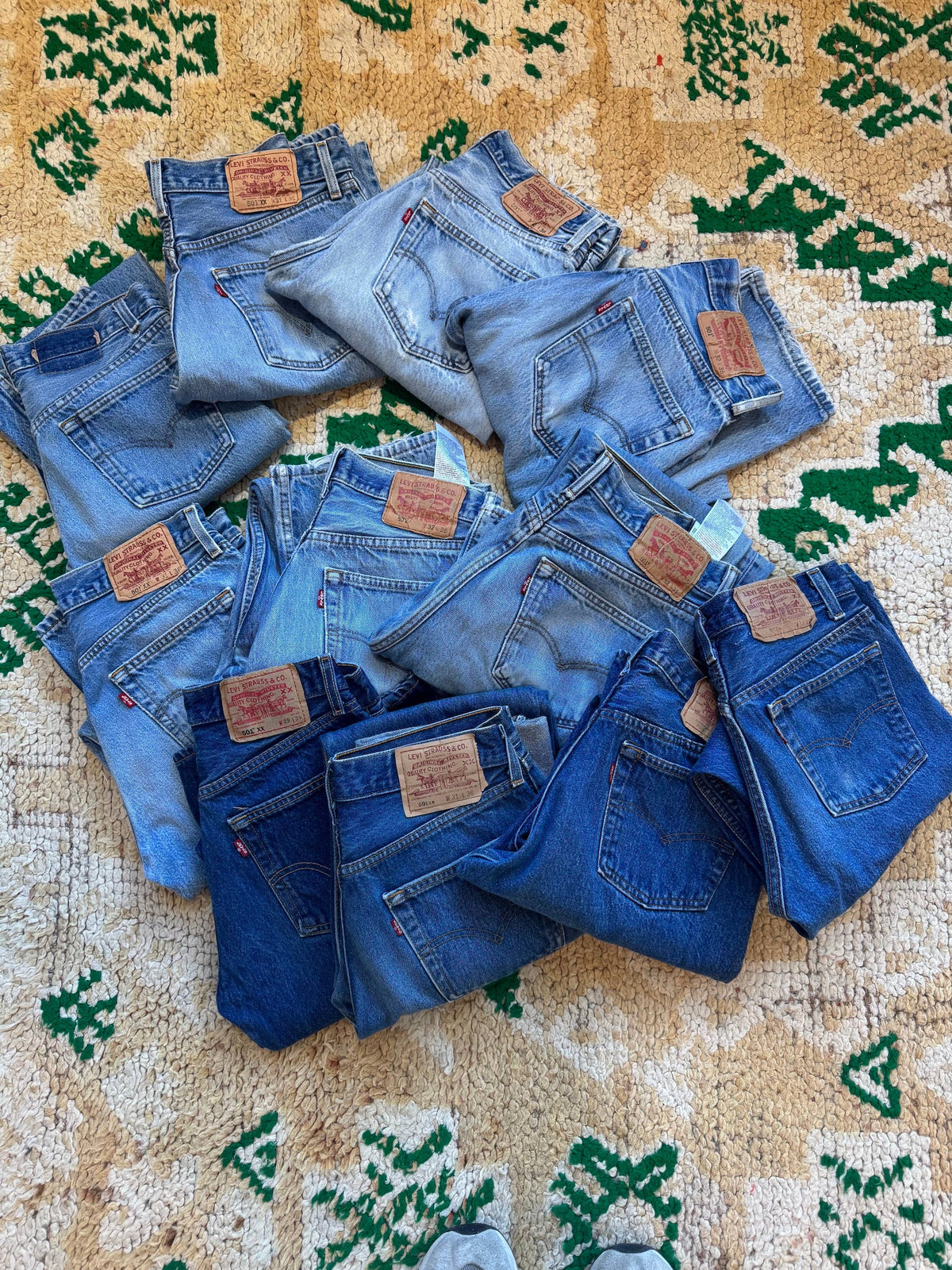 VINTAGE LEVIS 501's: 33