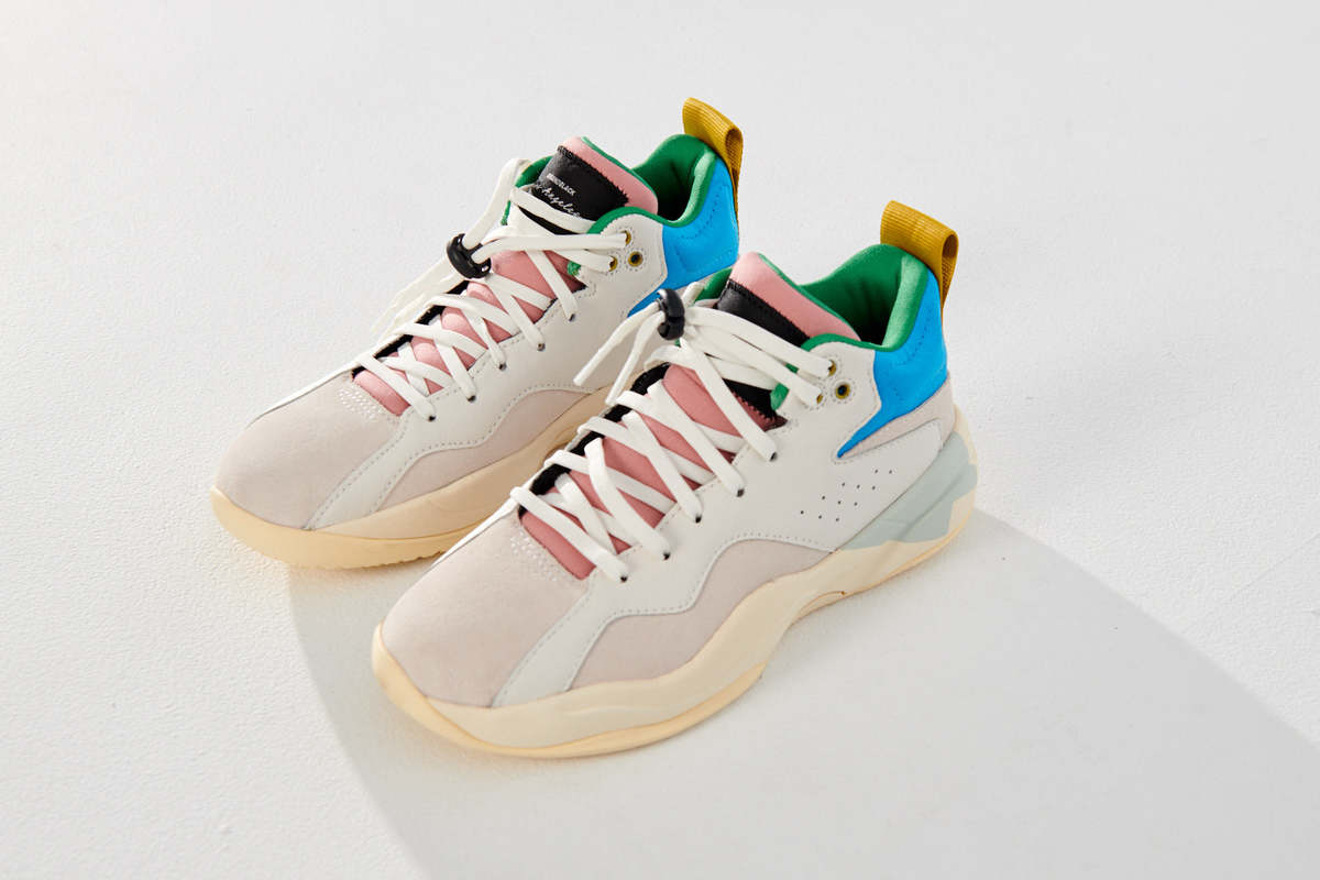 BRANDBLACK - Villain Sneaker  - White / Blue / Pink