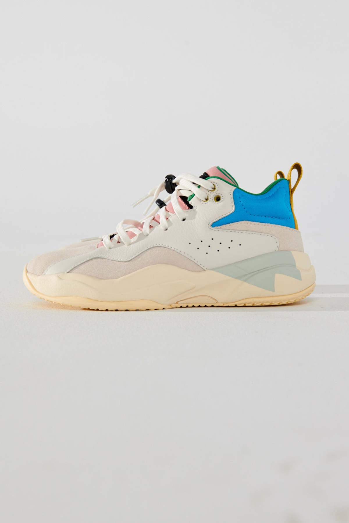 BRANDBLACK - Villain Sneaker  - White / Blue / Pink