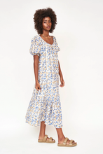 Load image into Gallery viewer, Mirth Capri in Alpine Floral
