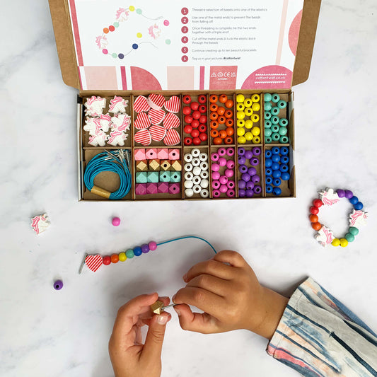 Unicorns & Hearts - Bracelet Making Kit