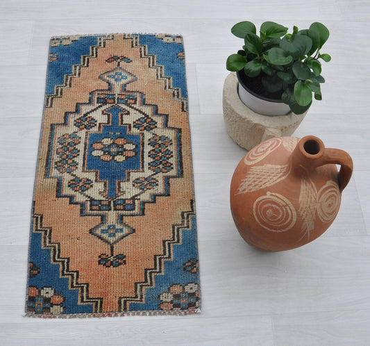 Spencer Vintage Hand Knotted Wool Rug