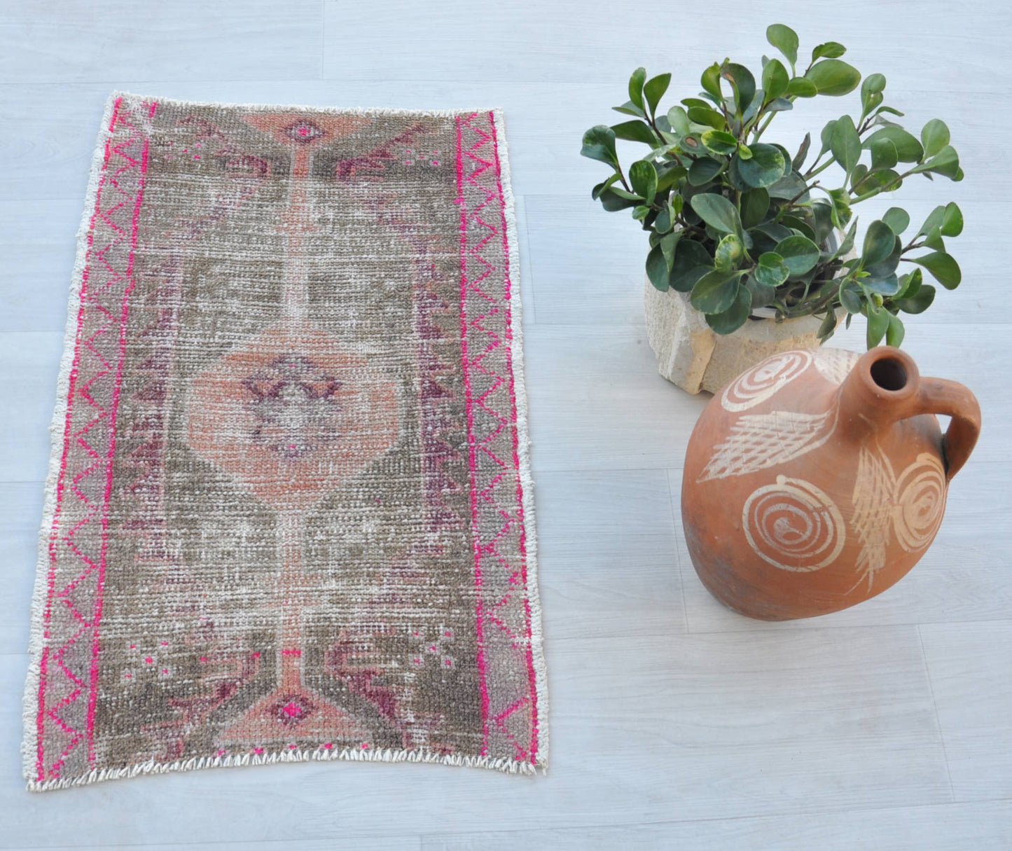 Alice Vintage Throw Rug