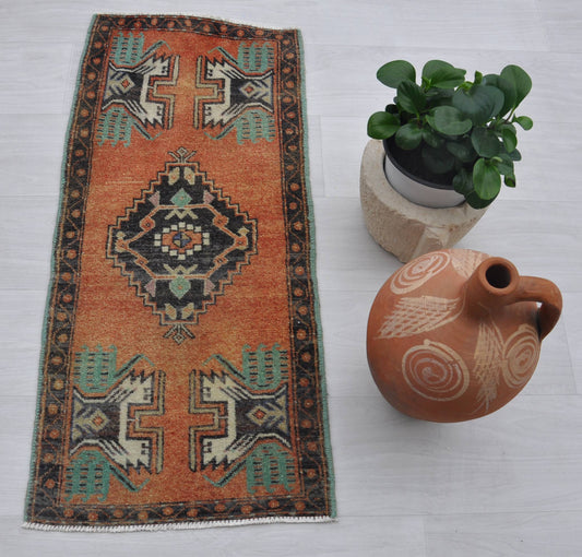 Maddie Vintage Hand Knotted Rug