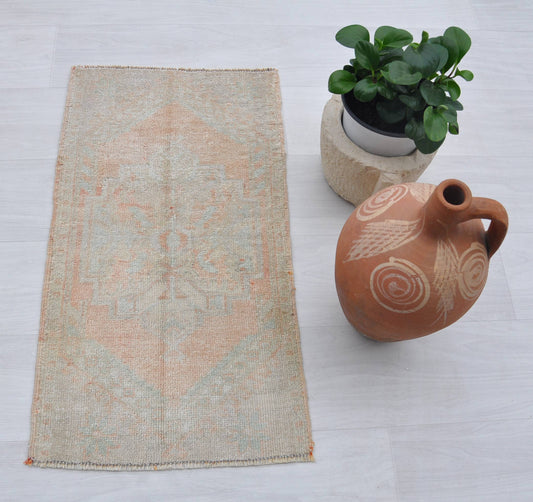 Laken Vintage Rug